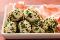 Marinated mozzarella balls