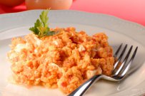 Scrambled Eggs With Fresh Tomato And Parsley - Strapatsatha